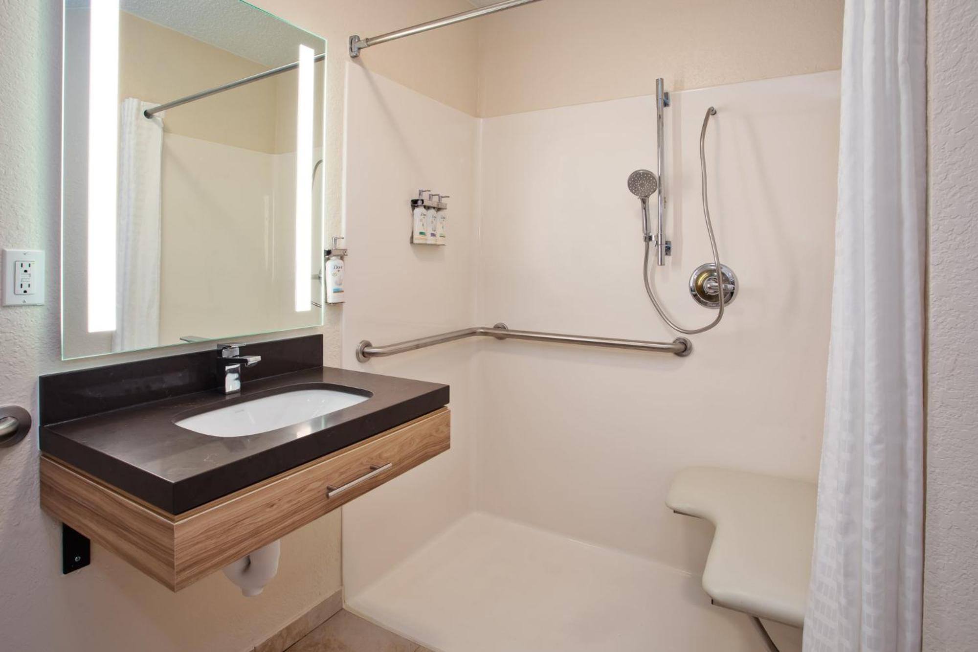 Candlewood Suites Kenosha By Ihg Pleasant Prairie Exterior photo