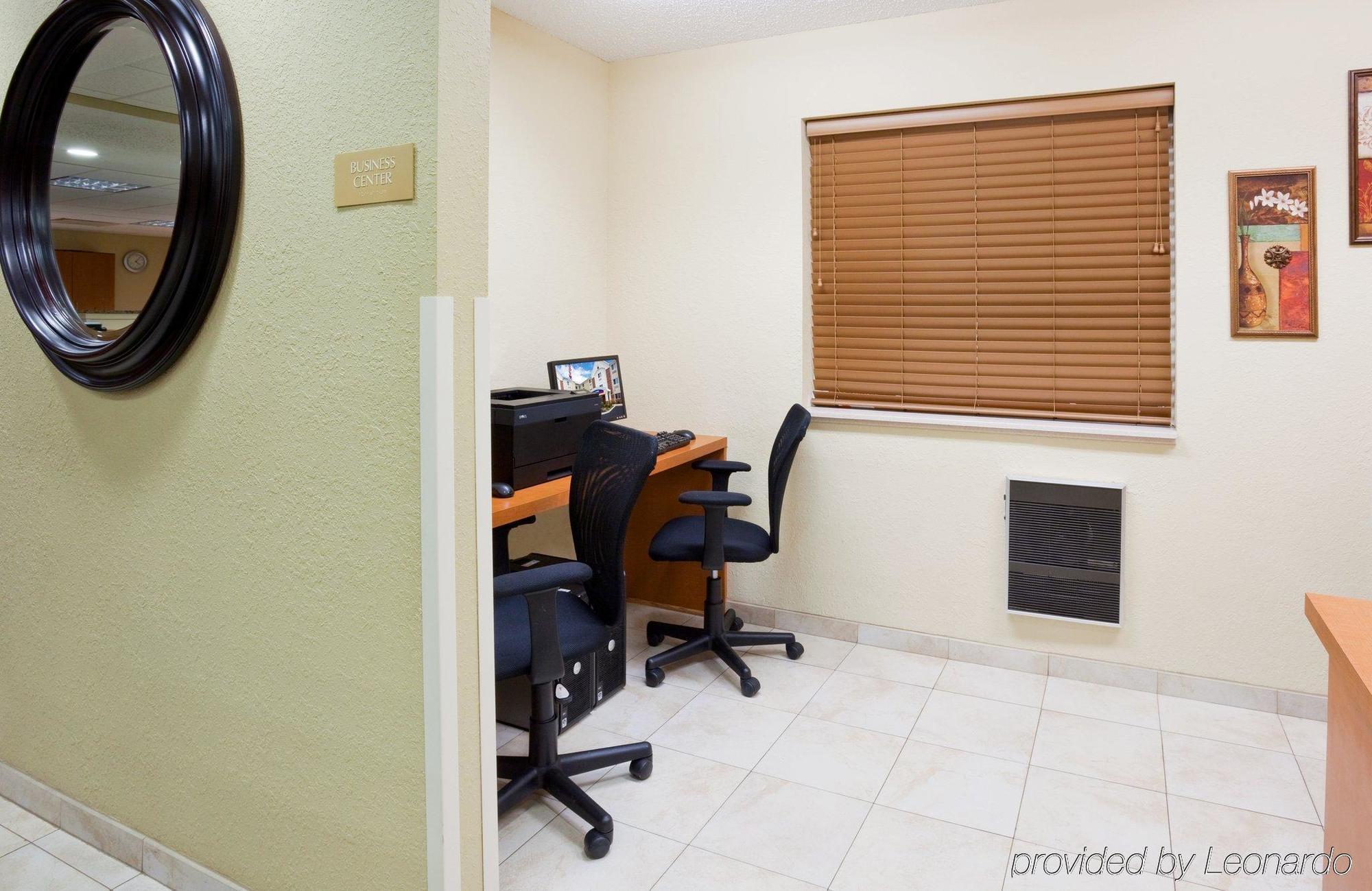 Candlewood Suites Kenosha By Ihg Pleasant Prairie Facilities photo